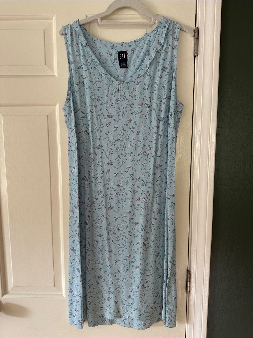 2000s GAP floral sun dress 🌸